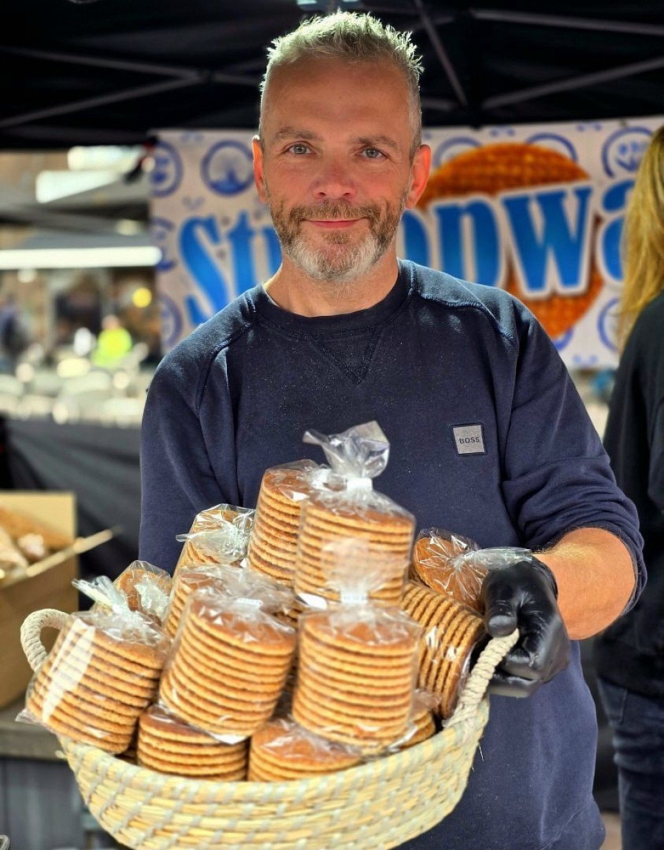 Stroopwafelkraam op de zaterdagmarkt.