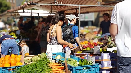 Zaterdagmarkt stopt om 16.00 uur.